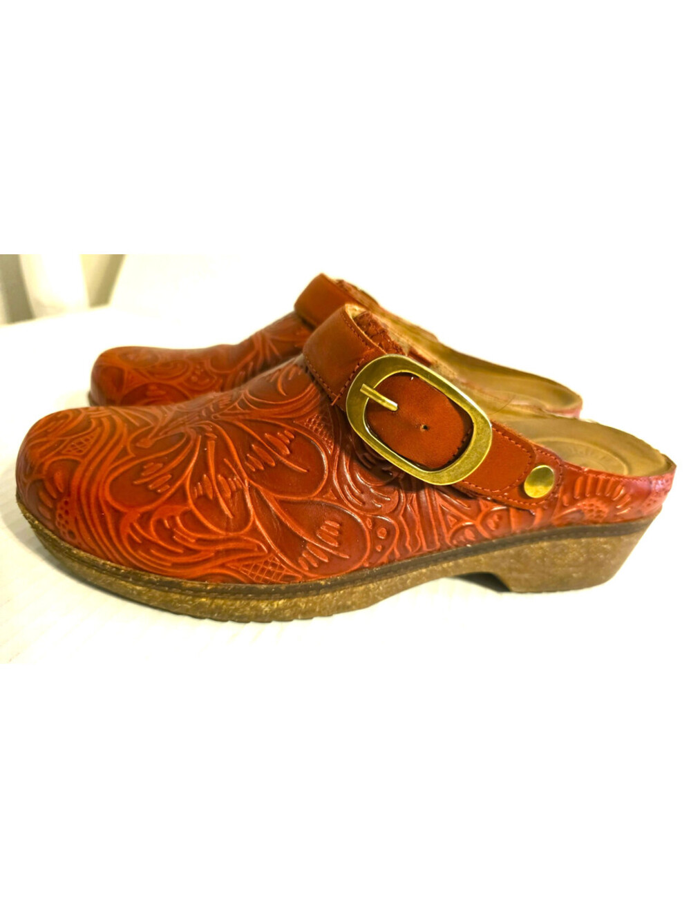 Brioso Women's Red Leather Robson Clogs Buckle Strap Cork Tooled Size 9M
